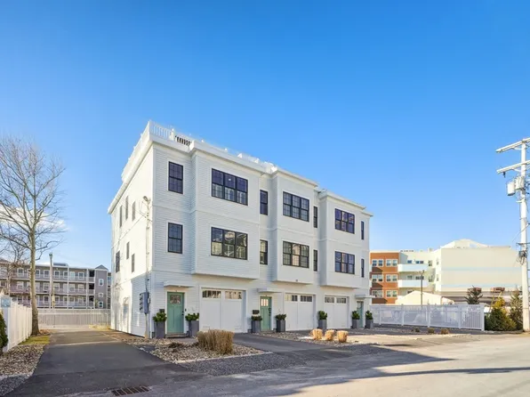 10 Berkley Rd #A, Hull, MA 02045