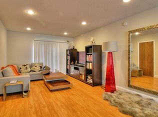 3551 Middlefield Rd, Menlo Park, CA 94025