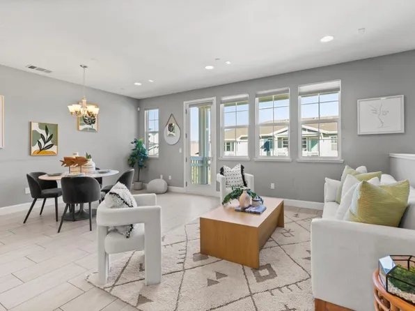 634 True Wind Way Unit 809, Redwood City, CA 94063