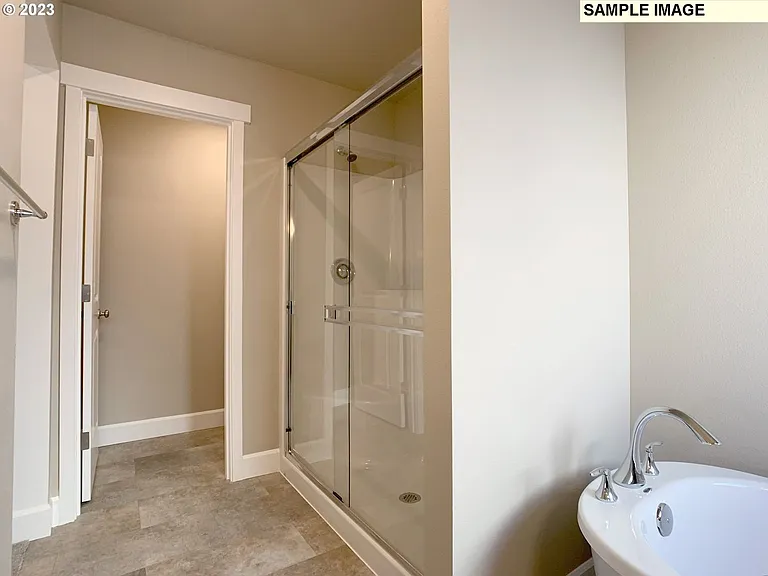 539 E Rosa Ave — Photo 6