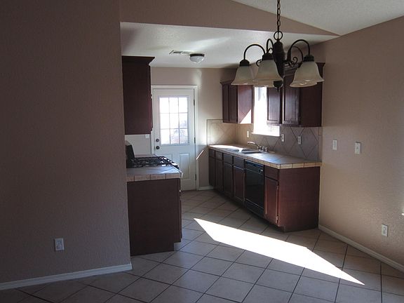 5th image of 4636 Lorenzo Ponce Dr