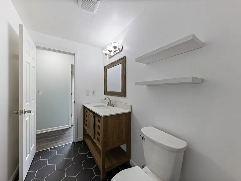 1270 N Adams St — Photo 11