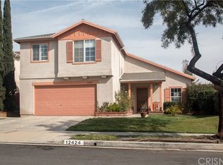 12424 Edgecliff Ave, Sylmar, CA 91342