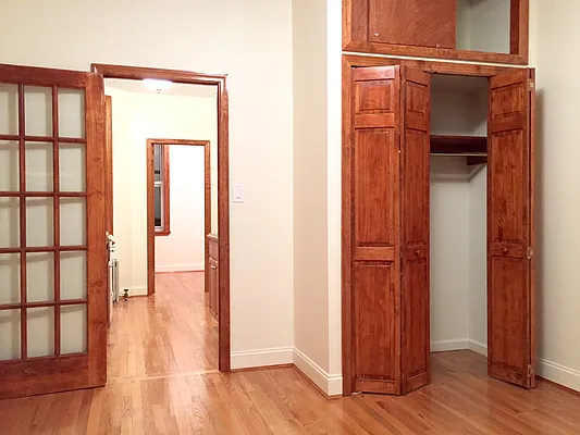 Rented by Warren T Real Estate Corp. | media 27