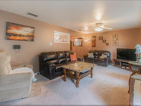 3rd image of 2251 Habersham Dr
