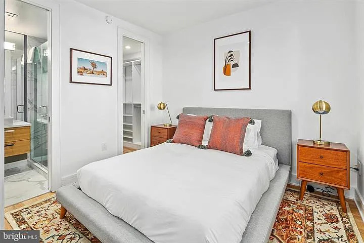 1900 Biltmore St NW #7 — Photo 7