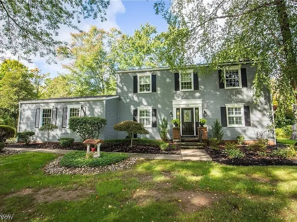 185 N Bissell Rd, Aurora, OH 44202