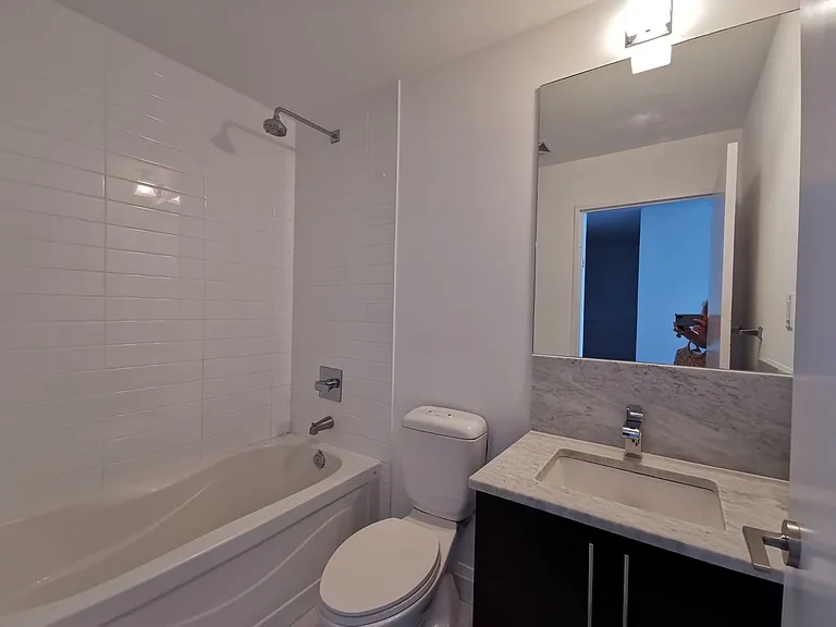 83 Redpath Ave #711 — Photo 14