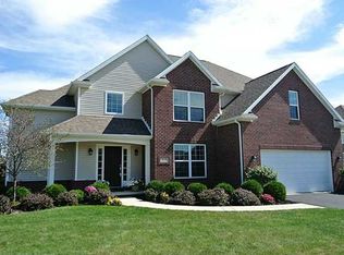 3159 Sterlingwood Ln, Perrysburg, OH 43551