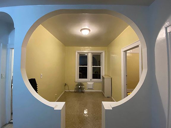 2nd image of 439 Berriman St APT 1R