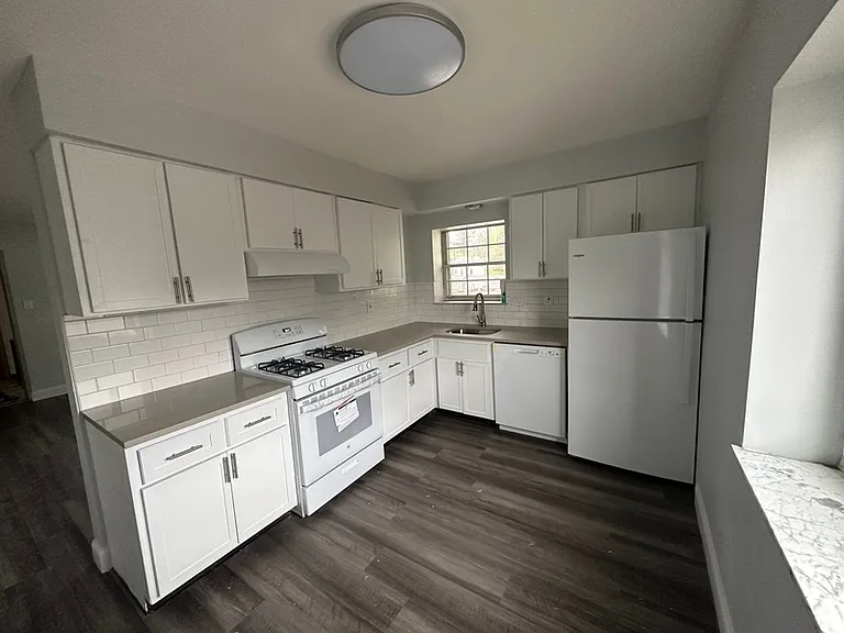 902 Erdner Ave #5 — Photo 5