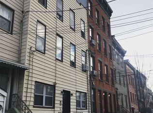 341 4th St APT 3, Jersey City, NJ 07302