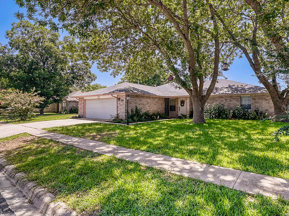 2nd image of 9210 SHADOW LAWN CIR