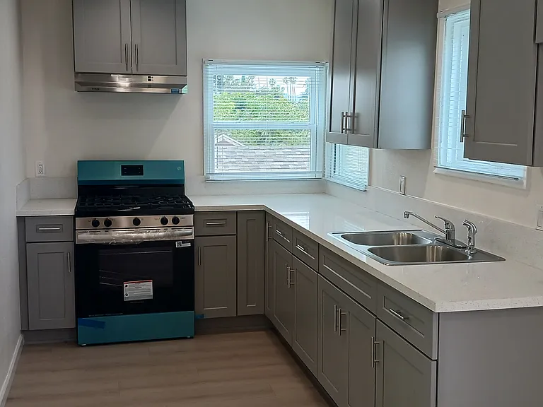 6723 Tyrone Ave #A — Photo 4