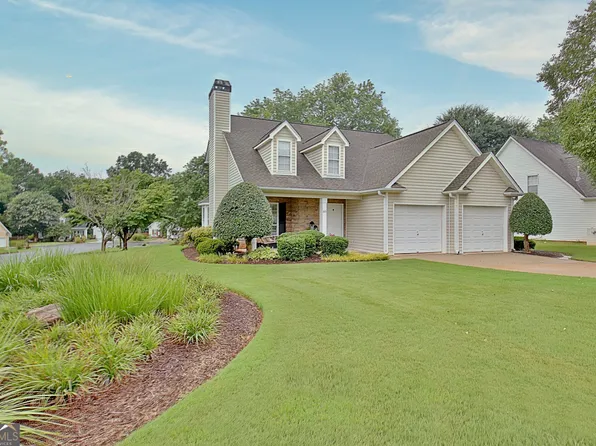 165 Pecan Cres, Newnan, GA 30265