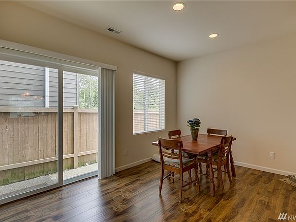 4th image of 8006 32nd St NE
