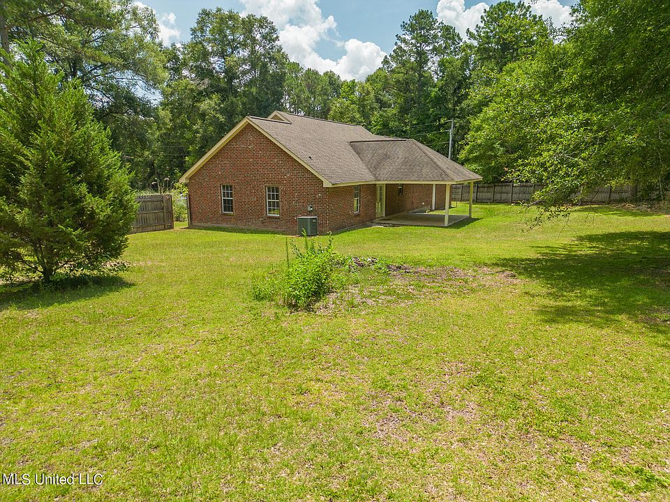 33 Johnson Rd, Wiggins, MS 39577 | Zillow