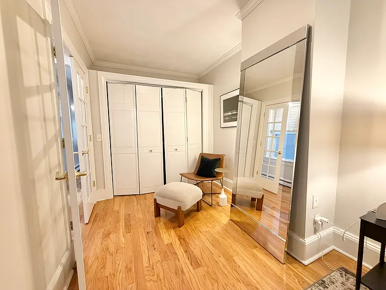 33 Charter St #2 — Photo 10