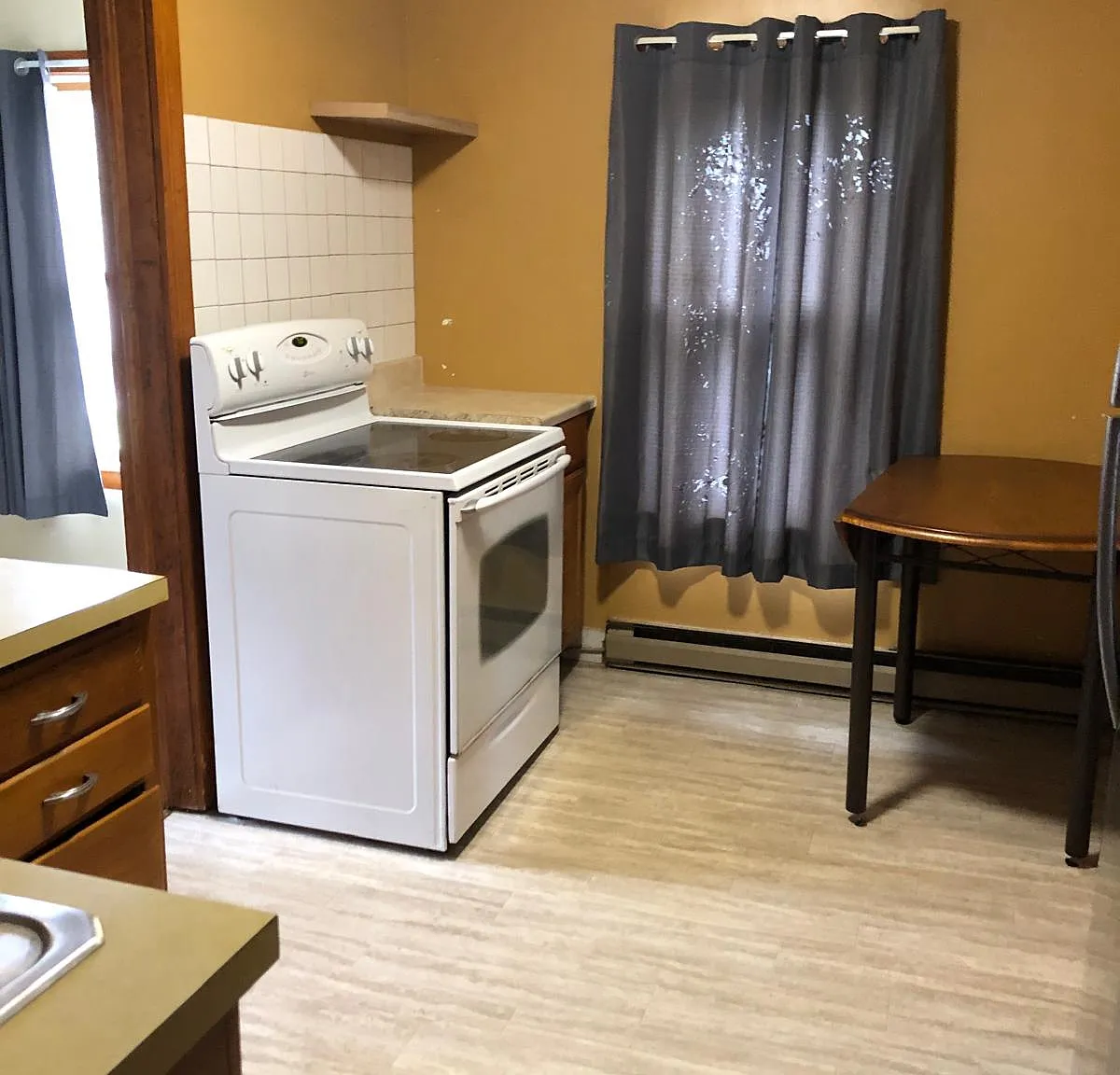 2 bed, 500 sqft, $1,400 — Photo 1