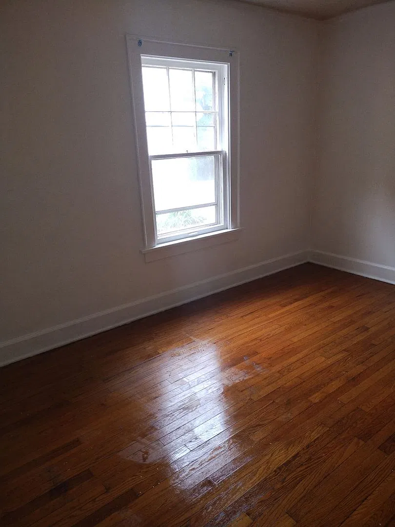 823 Central Ave — Photo 2