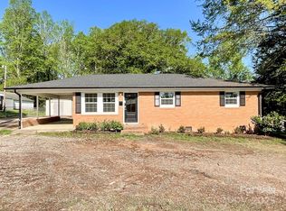 418 Dallas Stanley Hwy, Dallas, NC 28034