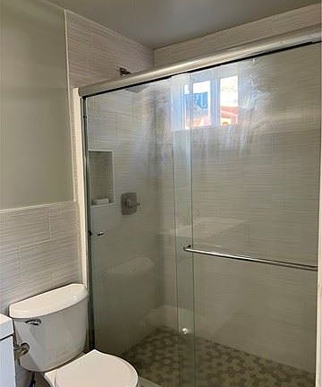 4th image of 9523 Gerald Ave