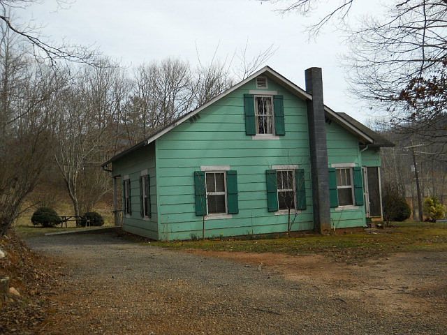 2nd image of 27 Evans Rd