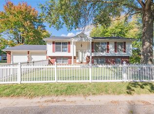 208 W 5th St, Saint Jacob, IL 62281