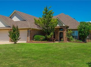 12200 Berry Rdg, Guthrie, OK 73044