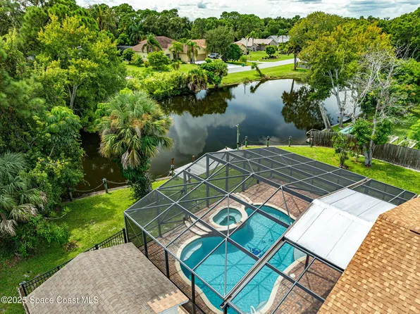 345 Lake Point Pl, Merritt Island, FL 32953