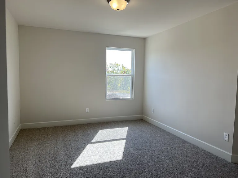 400 Mabels Way — Photo 11