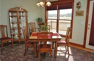 4th image of 10410 NE 100th Ct