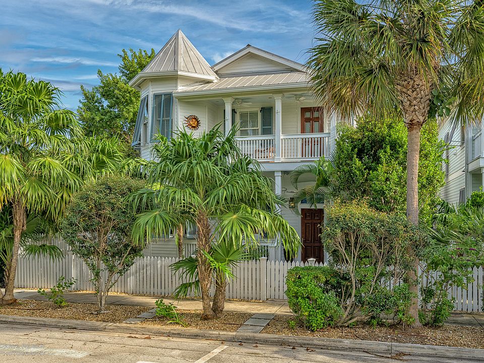 1st image of 1514 Petronia St