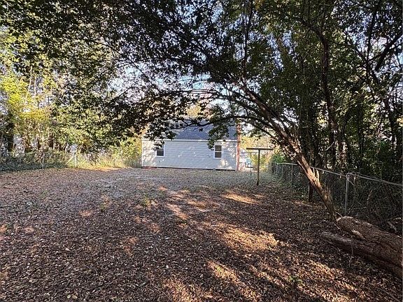 4th image of 276 N Windsor Dr