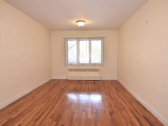5th image of 21015 42nd Ave