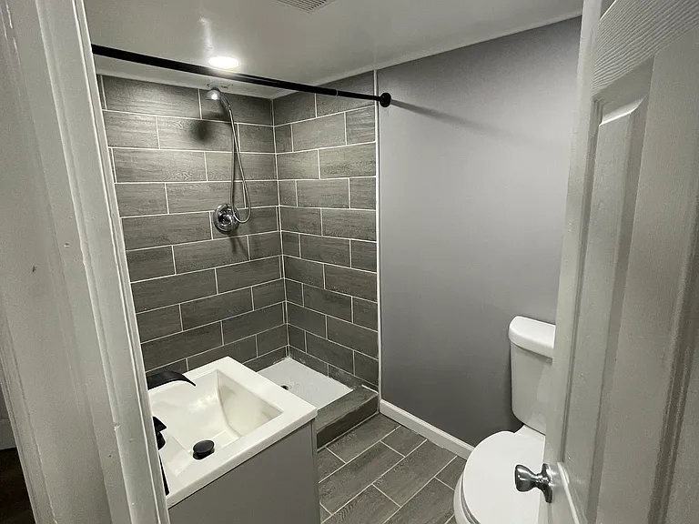 3706 Howard Park Ave — Photo 10