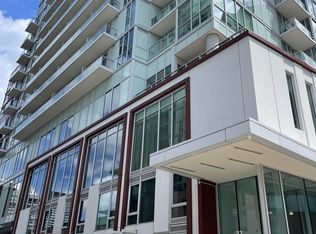33 Helendale Ave #1613, Toronto, ON M4R 0A4