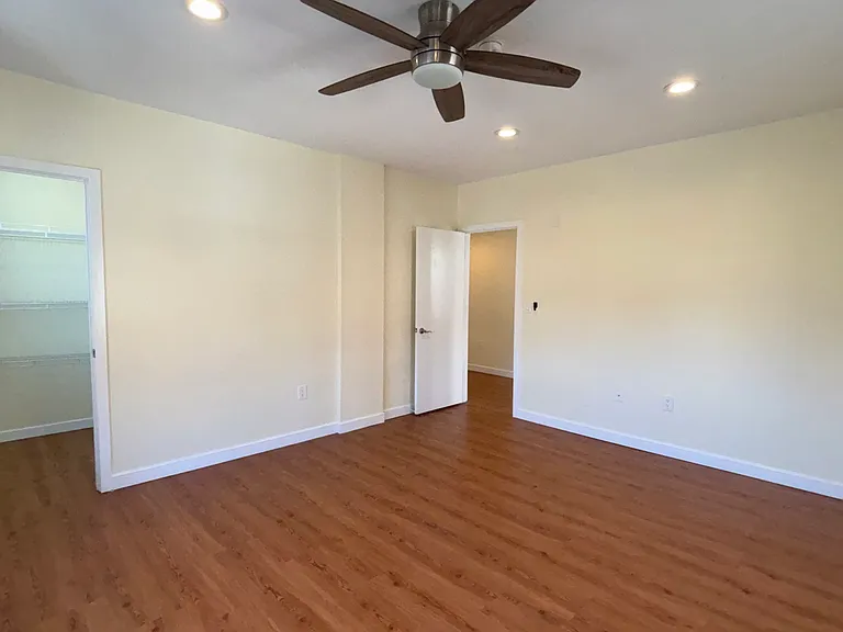 249 S 49th St #209 — Photo 11