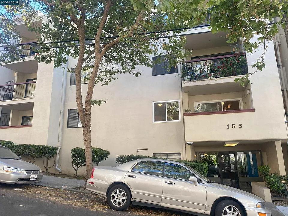 155 Pearl St #104
