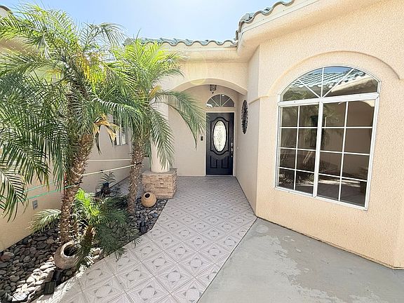 3rd image of 31795 Avenida Del Yermo
