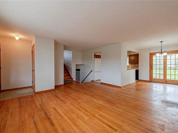 4th image of 24568 Scarlet Oak Dr