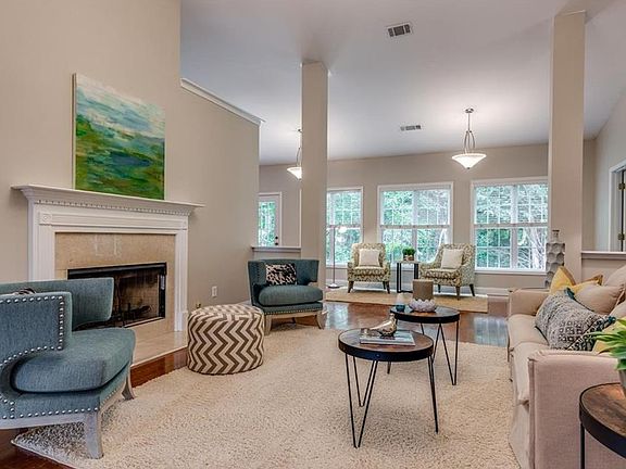 4th image of 4980 Rolling Rock Dr
