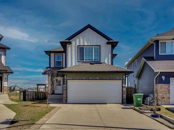 234 NW Saddlecreek Point NE, Calgary, AB T3J 4V5