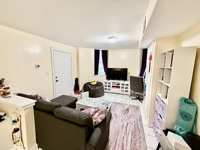 34 Mount Vernon St #G — Photo 2