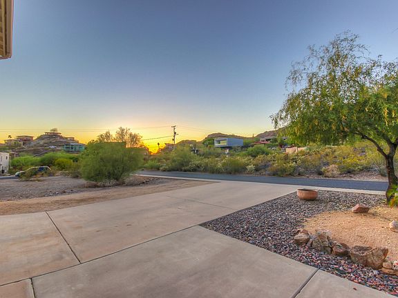5th image of 1509 E Las Palmaritas Dr