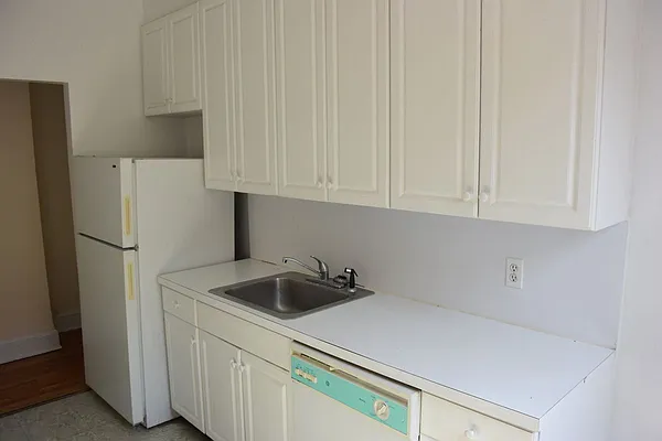 Rented by WRL Realty, LLC | media 4