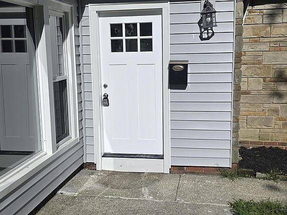 2nd image of 1026 Renfield Rd