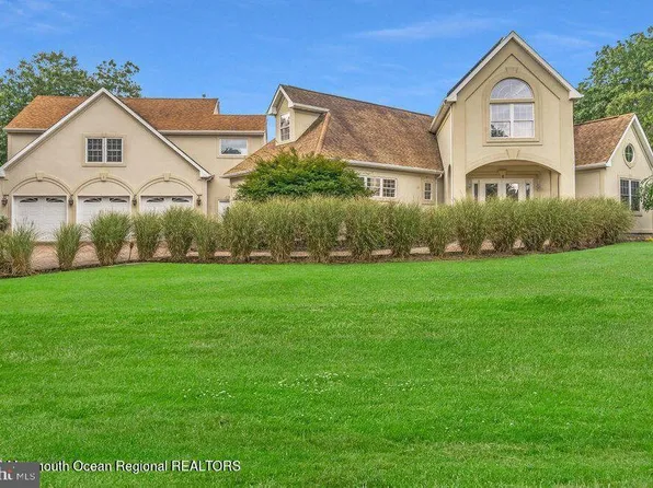 5 Rodeo Dr, West Creek, NJ 08092