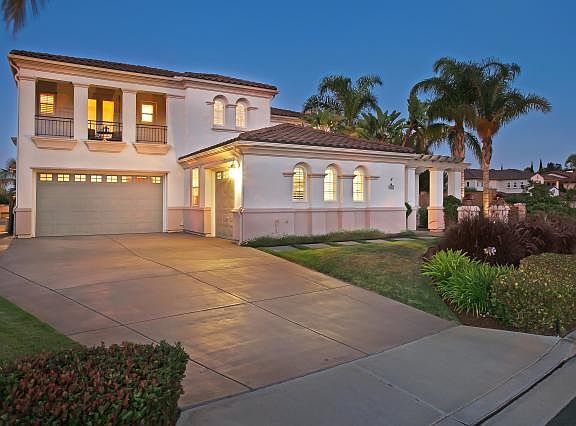 4th image of 455 Sandalwood Ct