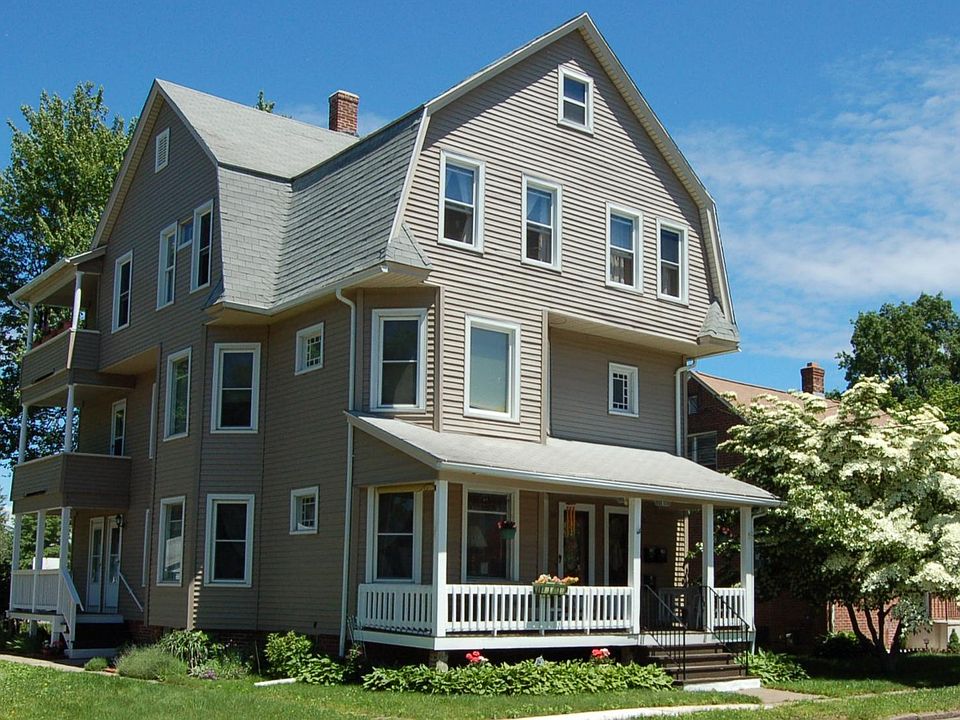 1st image of 31 Pease St #31A